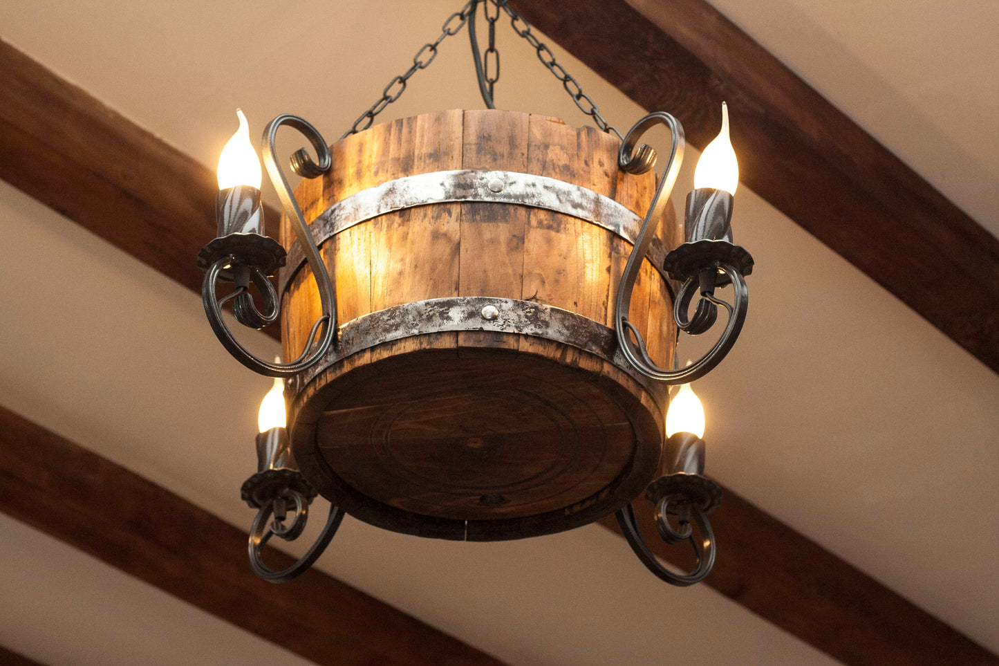Lustre tonneau de vin - Plafonnier rustique - Lustre bois et fer forgé