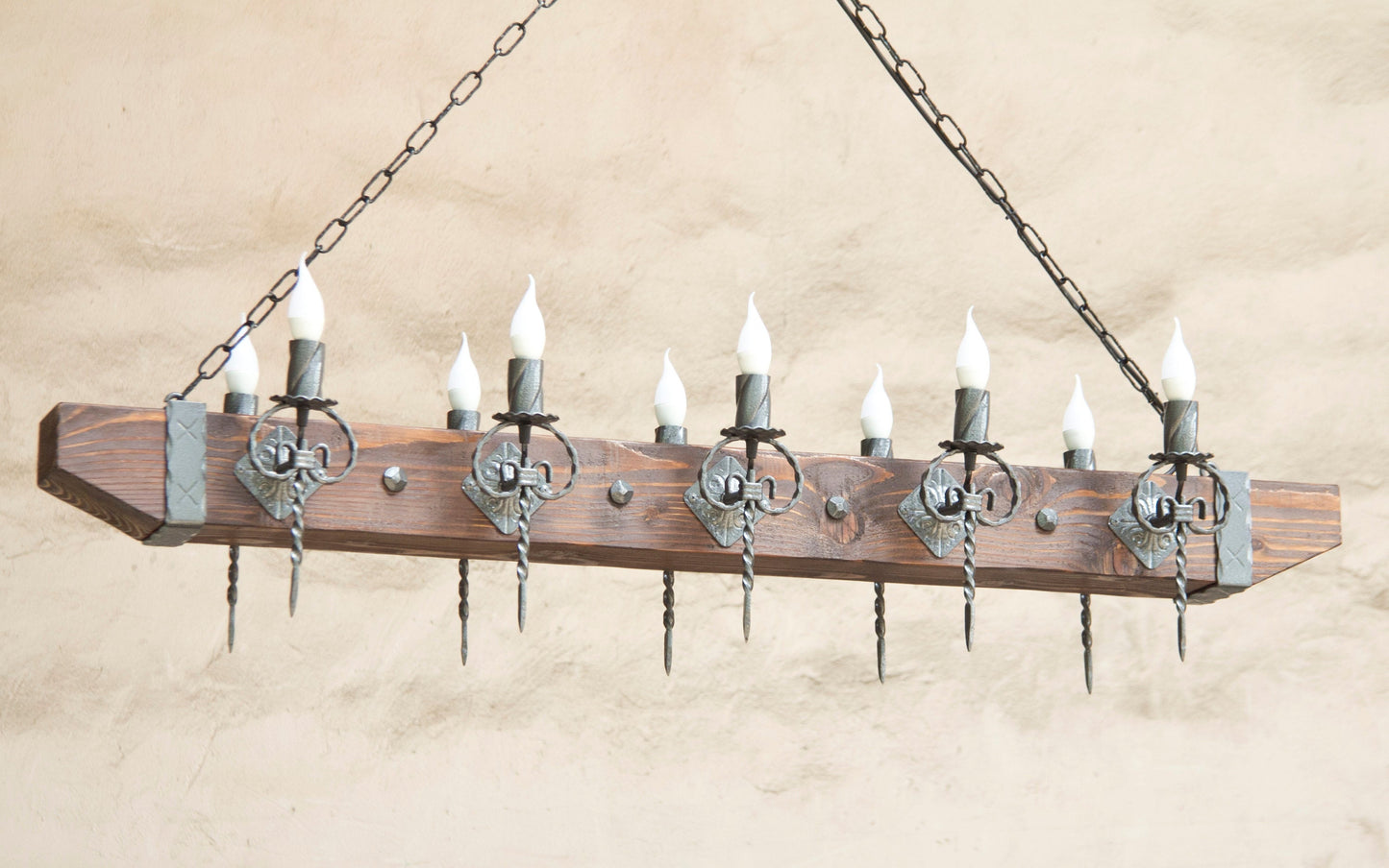 Lustre en fer forgé - Lustre en bois - Plafonniers rustiques - Éclairage médiéval - Lustre à poutres en bois