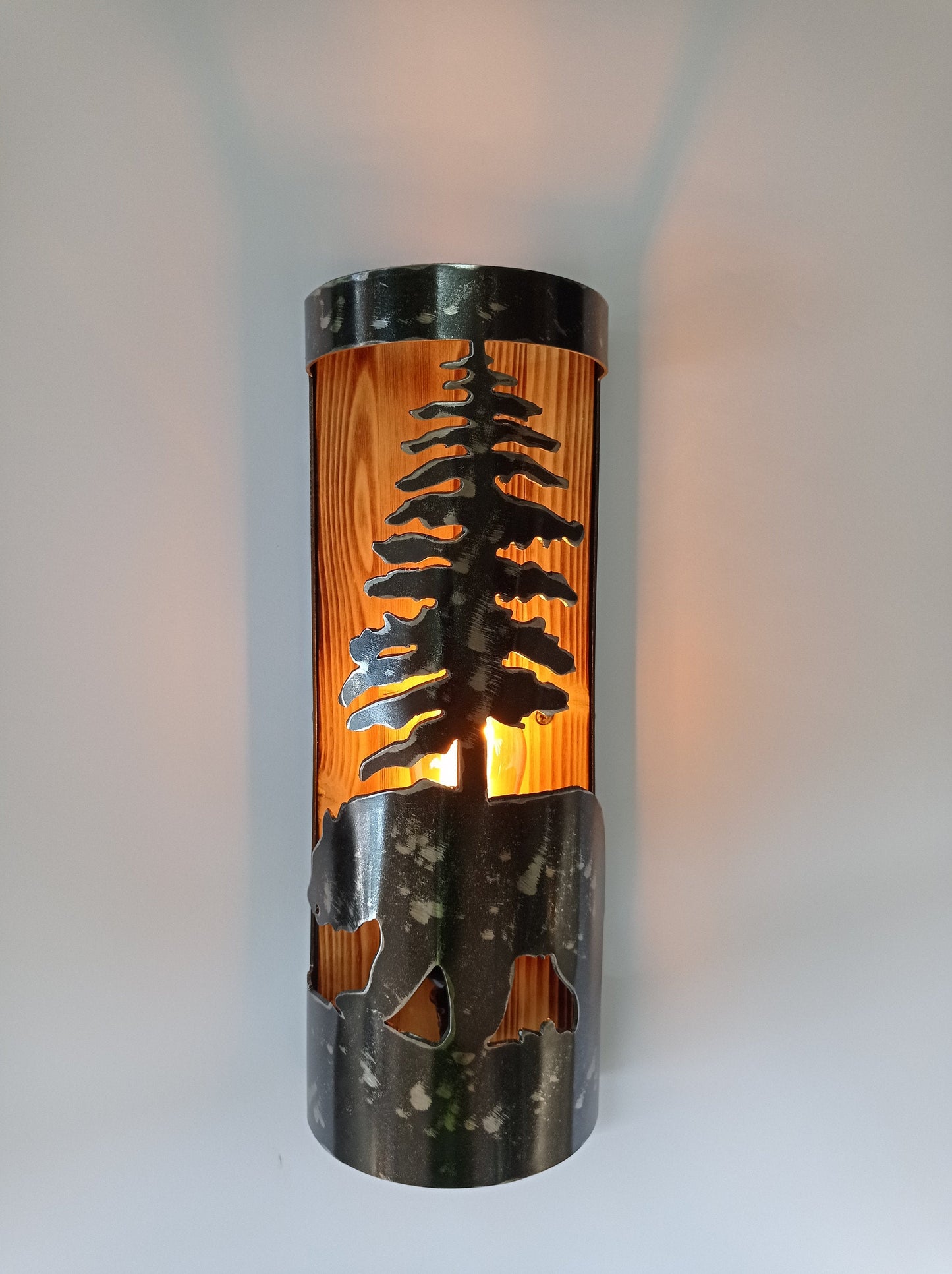 Rustikale Wandleuchte - Bär - Kabinenleuchte - Blockhausbeleuchtung - Lodge Lights