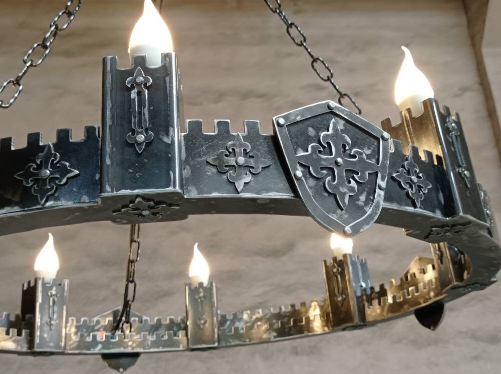 Éclairage de lustre médiéval - grand lustre en fer ancien - Plafonniers - Éclairage rustique